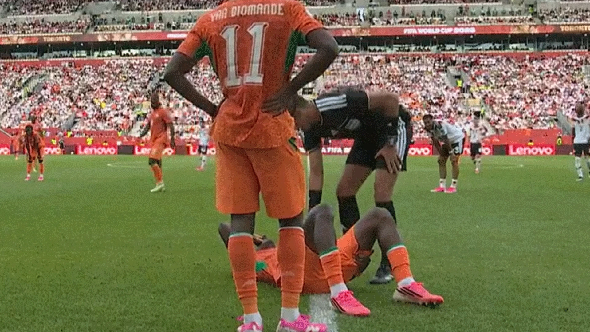 E7F8660C Ilk Macta Takdir Toplamisti Fildisi Sahilinde Galatasaraylilari Korkutan Sakatlik
