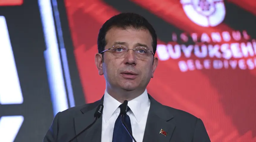 İBB davasında gerginlik yaşandı: İmamoğlu salondan çıkarıldı