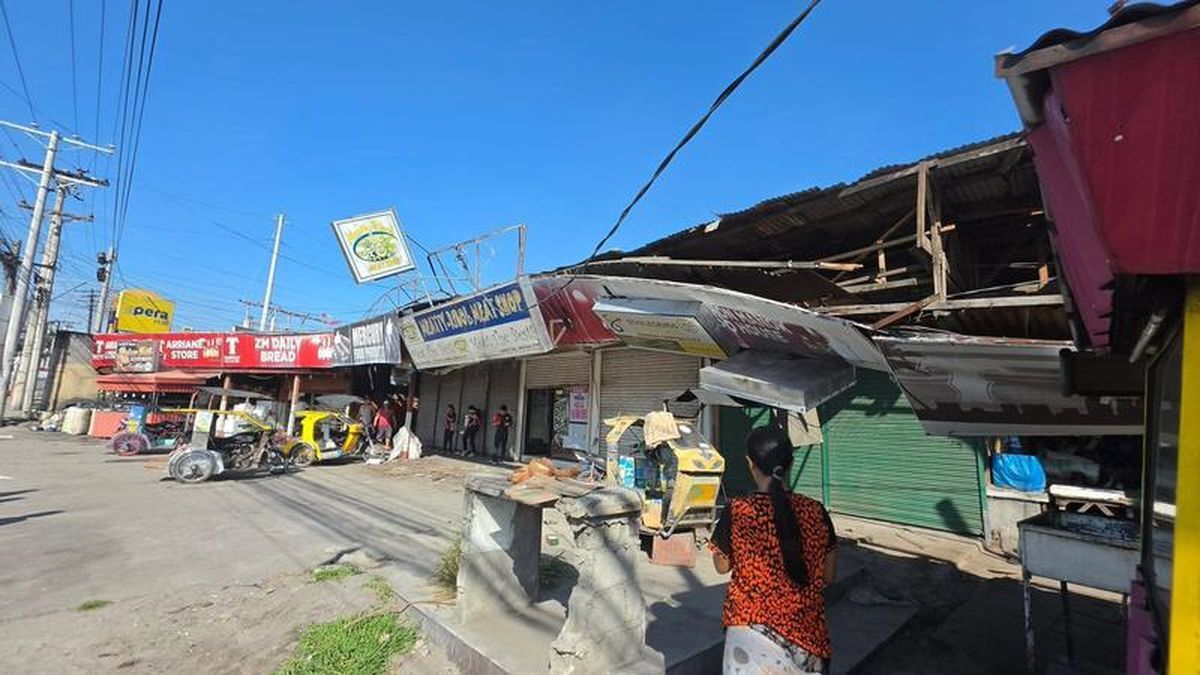 Filipinler 7.8 Ile Sallandı Tsunami Alarmı Verildi!S