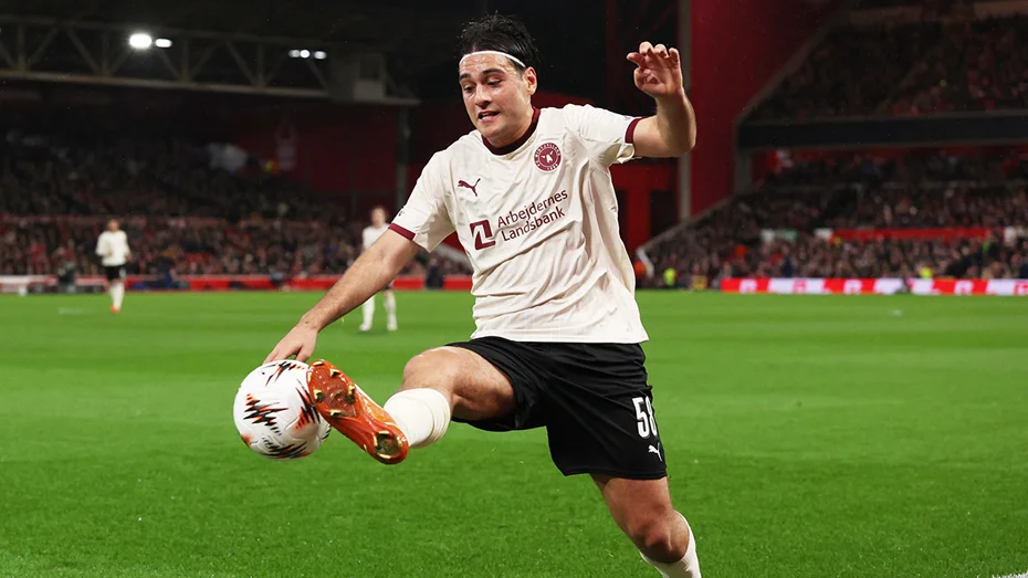 Galatasaray Milli Yıldızı Kaptı! Tek Kelimelik Mesajla Heyecanlandırdı (3)