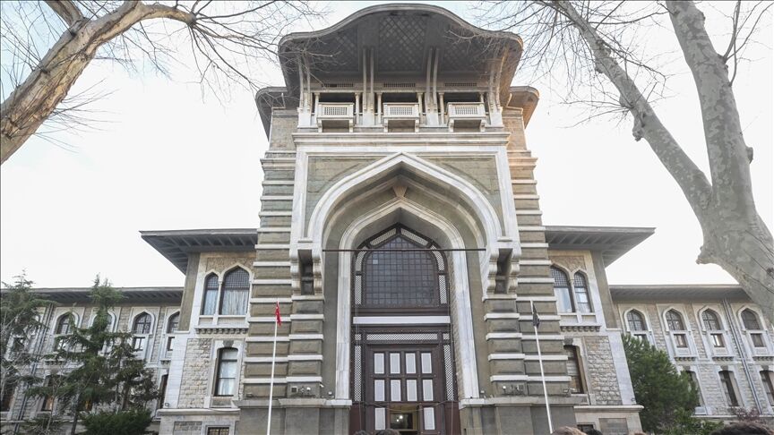 İstanbul Erkek Lisesi’nde vahim iddialar! Anadolu’dan gelen öğrencilere akıl almaz yıldırmalar! Okula sarhoş gelen ayyaş öğrenciler…  Ve daha ne iddialar, ne iddialar…