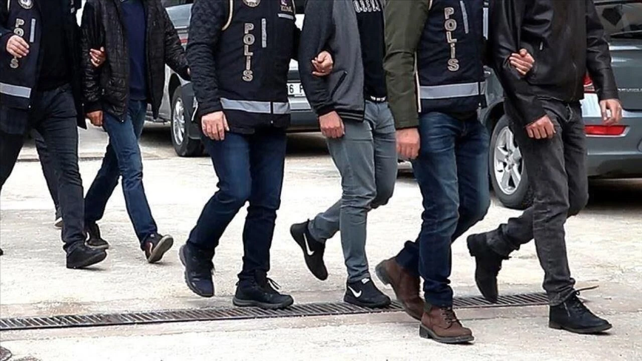 Jandarmadan 24 Ilde Eş Zamanlı Operasyon 48 Zanlı Yakalandı!S-1