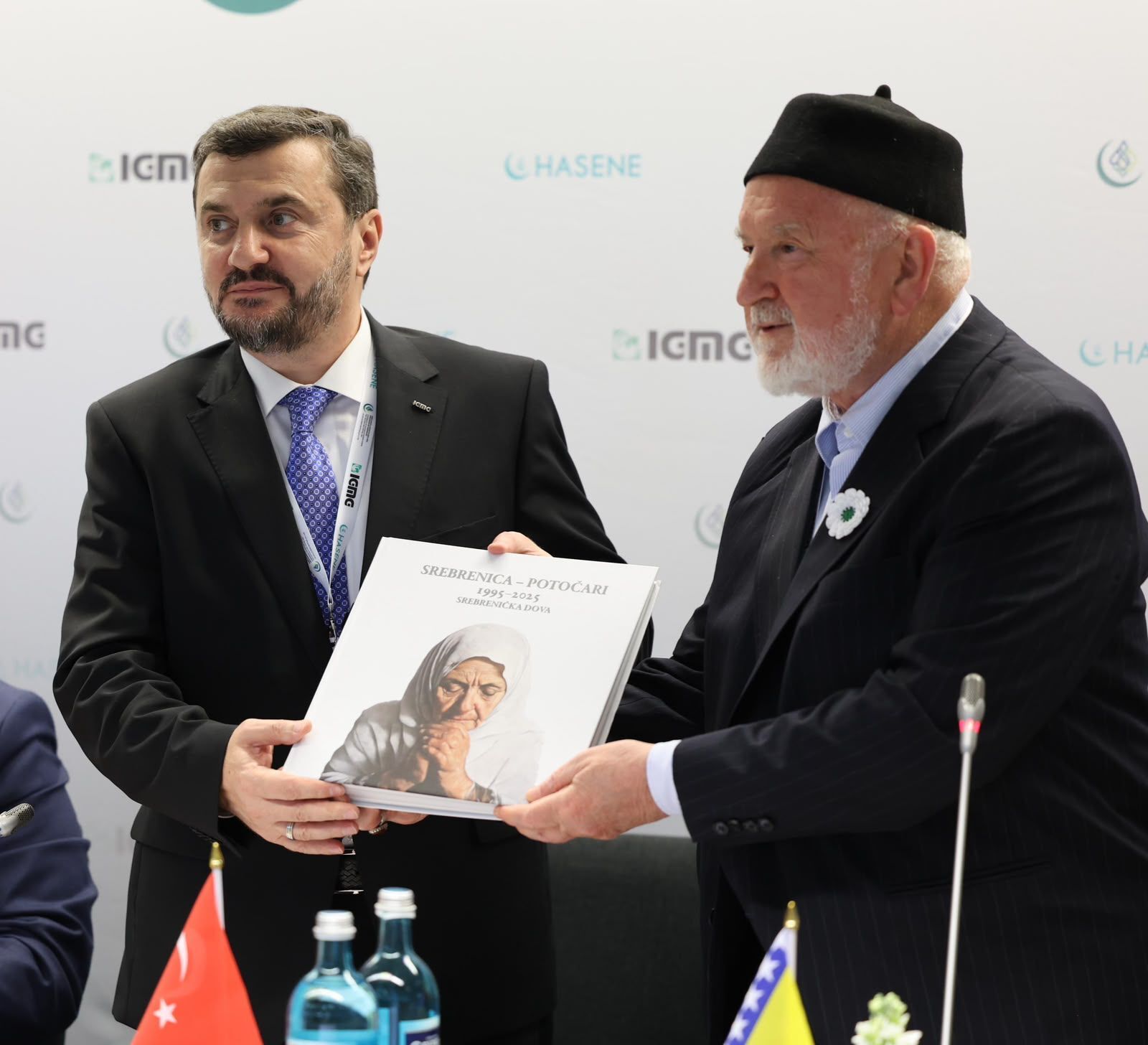 Köln'de Uluslararası Konferans 17 Ülkenin Müslüman Temsilcileri Buluştu!-1