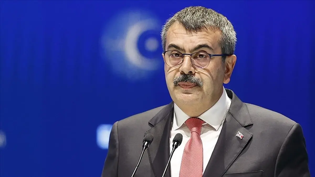 MEB'den son dakika ara tatil kararı! Bakan Tekin "Ara tatil kalkacak mı?" resmen açıkladı