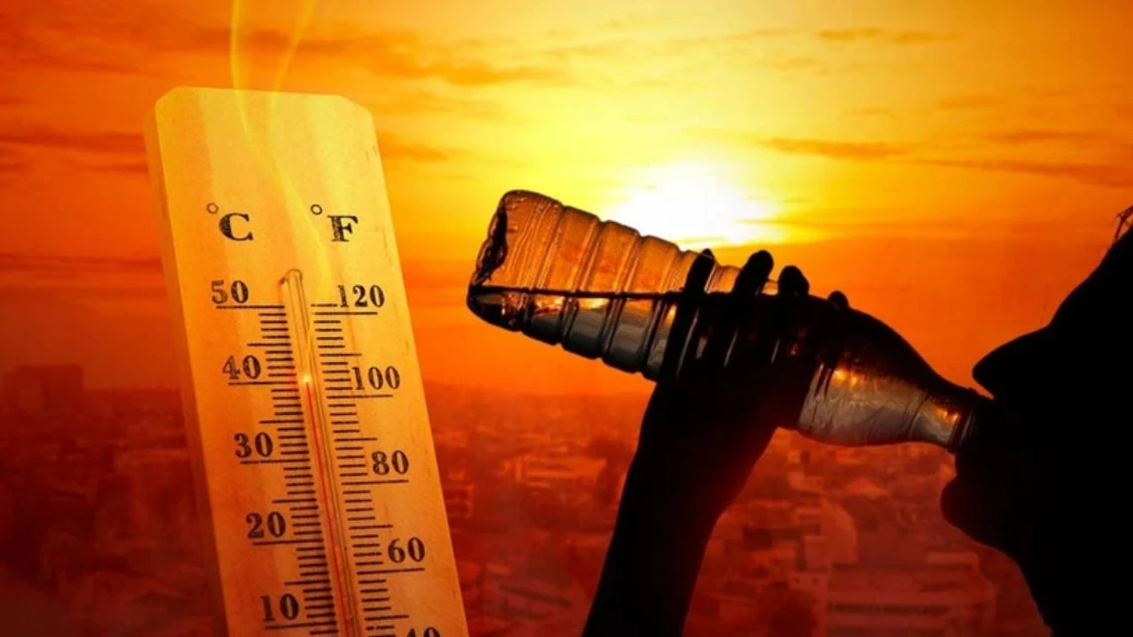 Meteoroloji Ve Akom'dan Çifte Uyarı Sıcaklar Yurdu Teslim Alıyor, Termometreler 30 Dereceyi Aşacak!Y