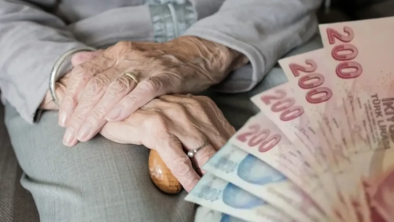 Milyonlarca Emeklinin Gözü Kulağı O Saatte!T
