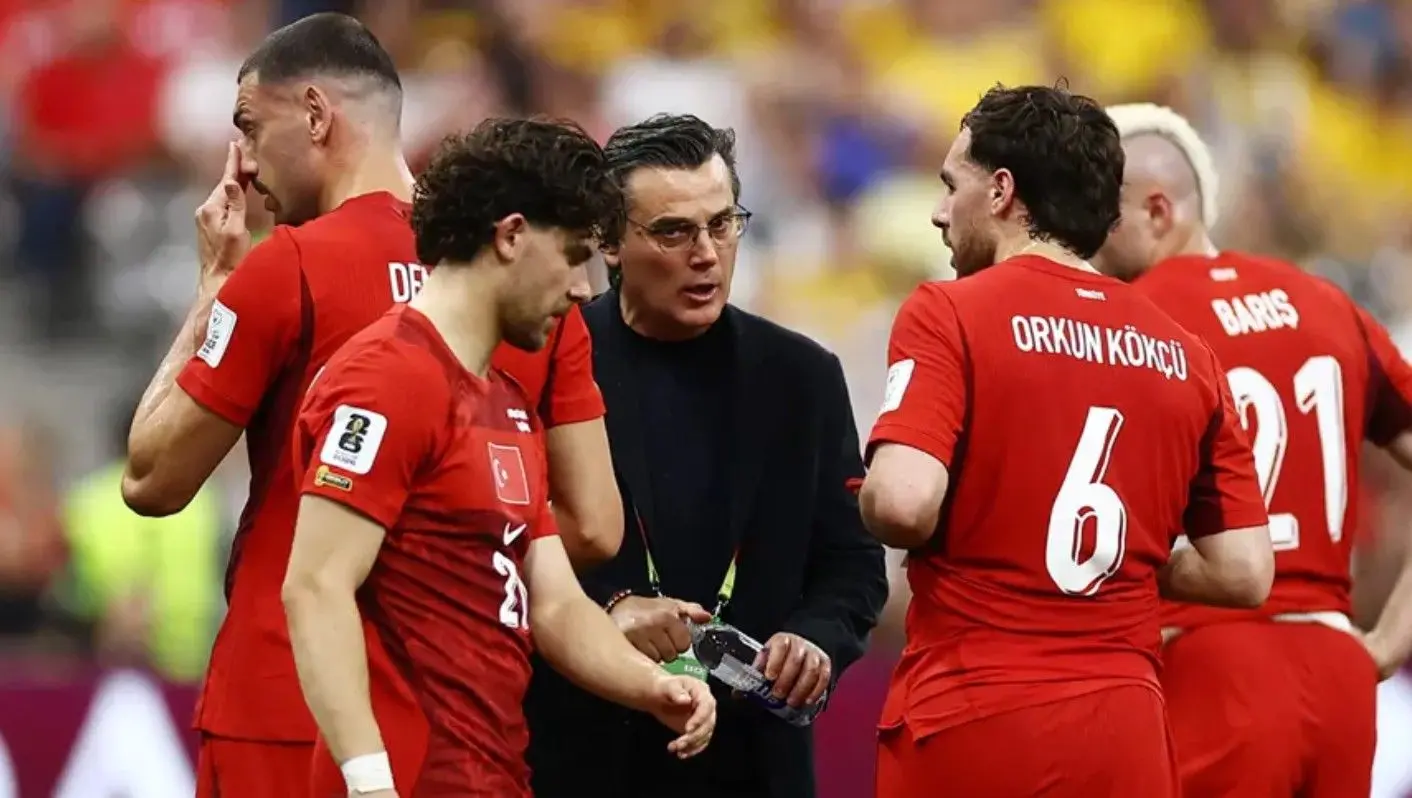 Montella Paraguay Maçında Kimi Forvet Oynatacak Şok Karar! (5)-1
