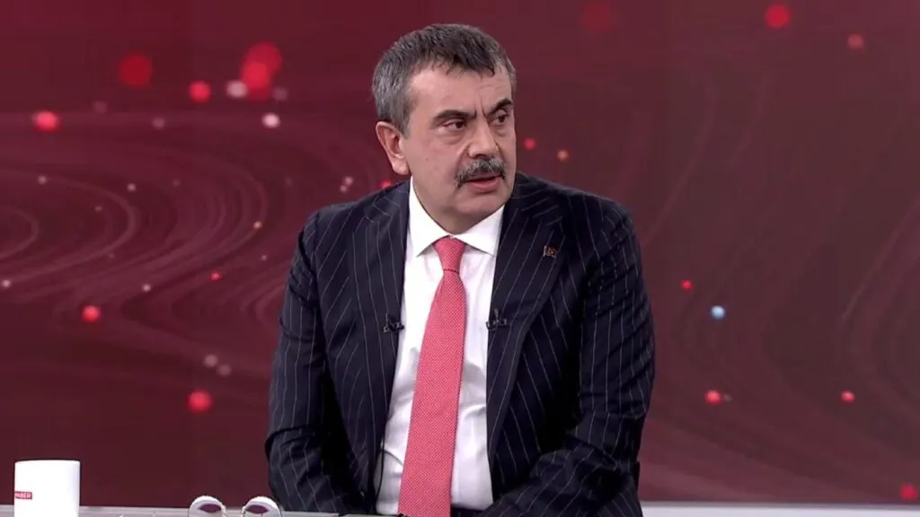 Okullarda Yeni Sistem Geliyor Polis Kamera Ile Izleyecek (3)