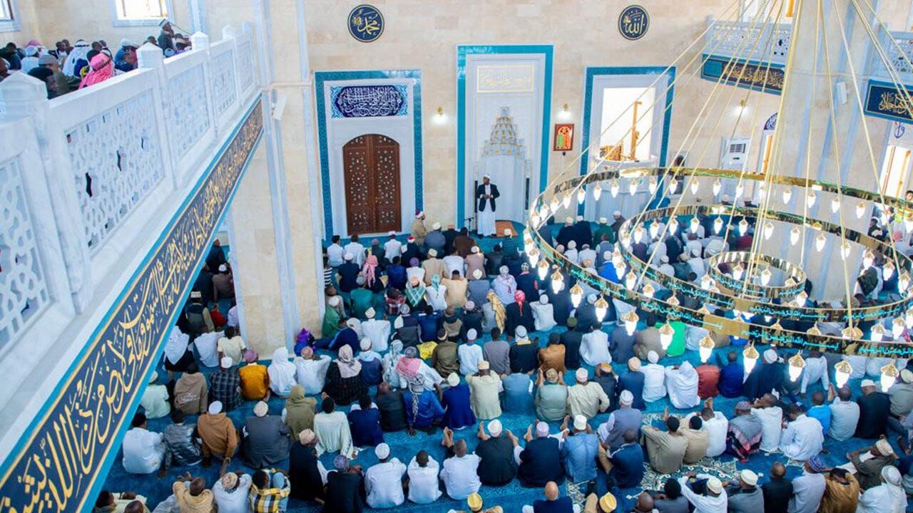 Tanzanya’da İslam’ın Ayak Sesleri! Osmanlı Mimarisi Ile Açılan Faraj Camisi… Türkiye Ve Tanzanya; Iki Kardeş Ve Dost Ülke… İşte Faraj Camii’nin Özellikleri