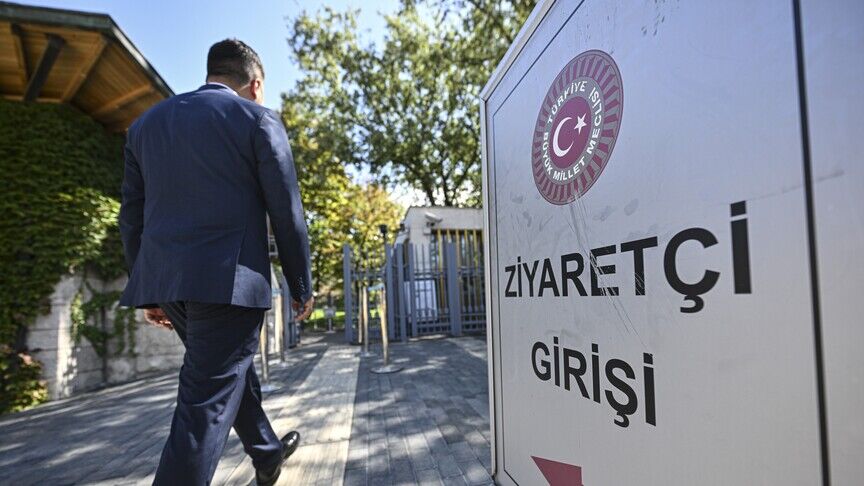 Meclis'te CHP Grup Toplantısı gerginliği sonrası partilere resmi uyarı