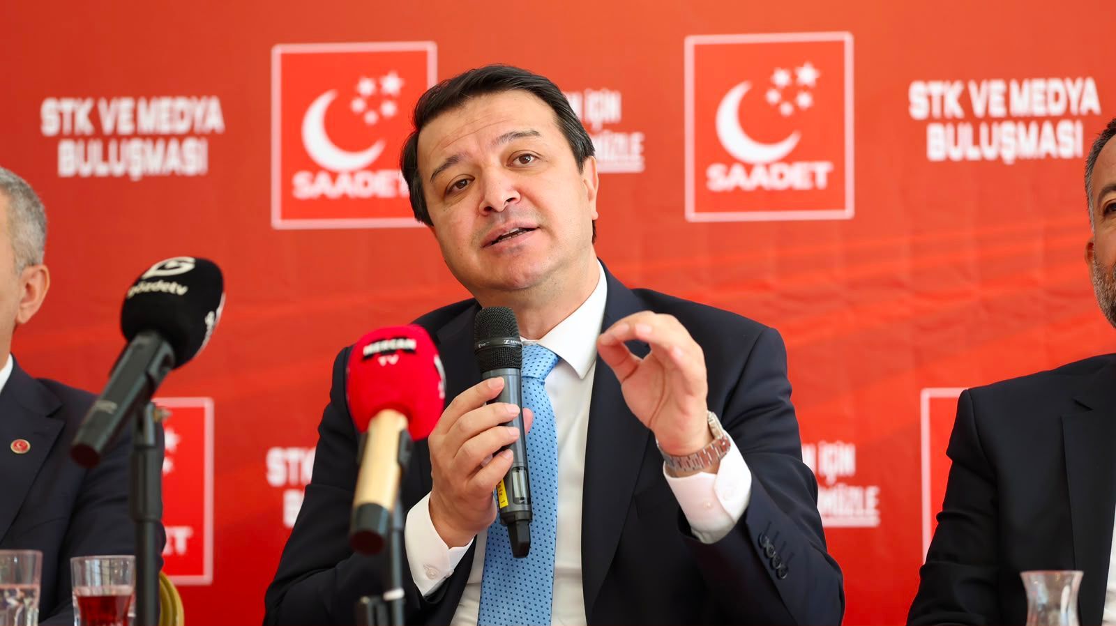 Arıkan Adıyaman'da gündemi değerlendirdi: ''%100 yerli dediğimiz jetin motorunu neden Trump hediye ediyor?''