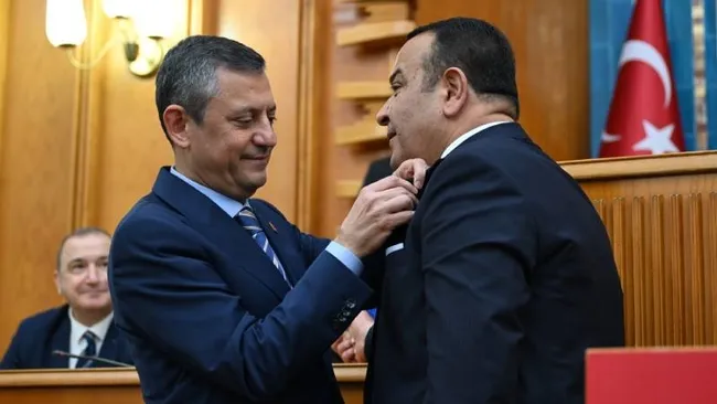 CHP Ankara Milletvekili Adnan Beker istifa etti: Zehir zemberek sözlerle ayrıldı