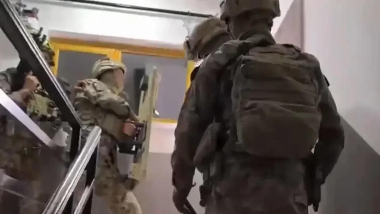 81 Ilde Dev Fetö Operasyonu 704 Şüpheli Gözaltına Alındı!V-1