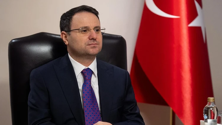 AKIN GÜRLEK FOTOĞRAF1