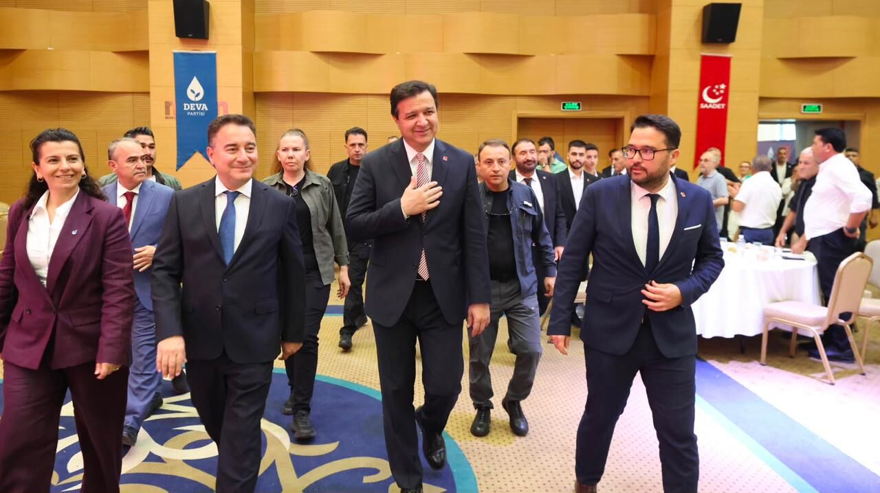 Arıkan Antalya'da Iktidarı Eleştirdi İktidar Gazze'ye Ağlayıp Gazze Katilleri Ile Gülmeyi Tercih Etti!B
