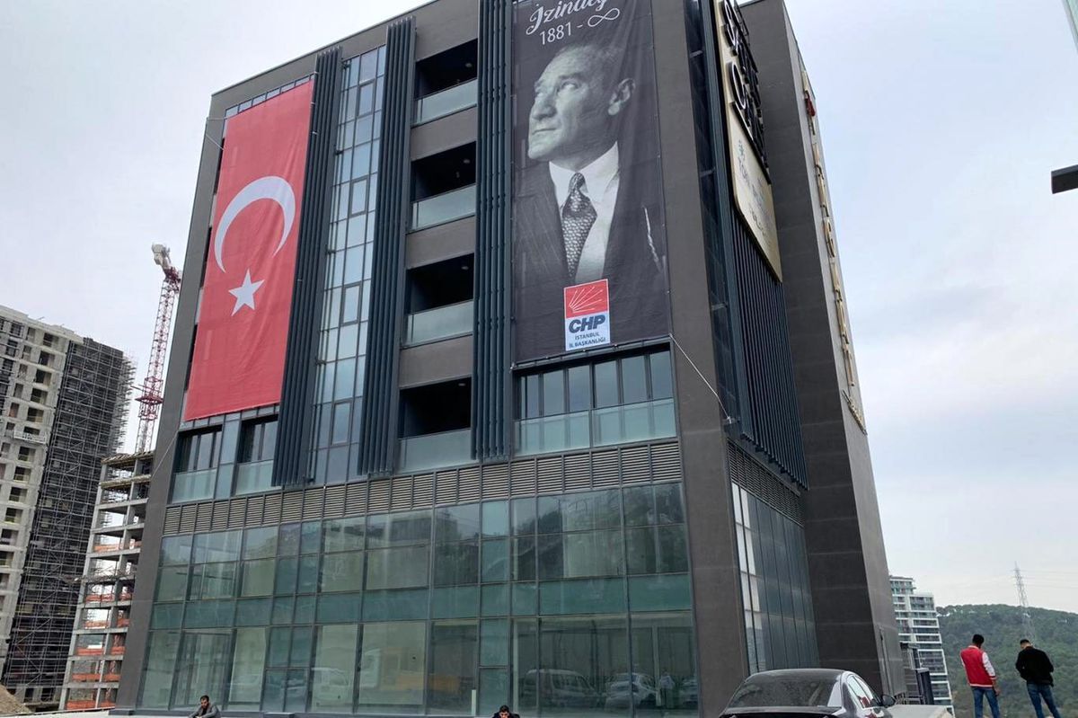 CHP İstanbul davasında ara karar: Düğüm Ekim'e kaldı