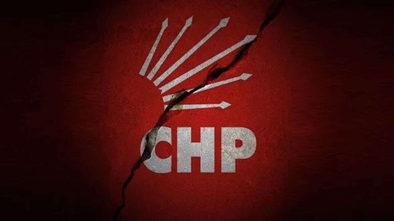 Chp'de Atama Kararı Il Binasını Karıştırdı Eski Ve Yeni Başkan Karşı Karşıya Geldi!N-1