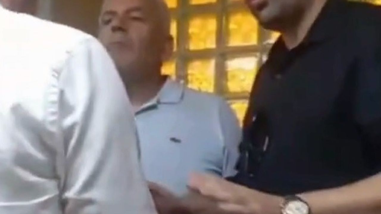 Chp'de Atama Kararı Il Binasını Karıştırdı Eski Ve Yeni Başkan Karşı Karşıya Geldi!S