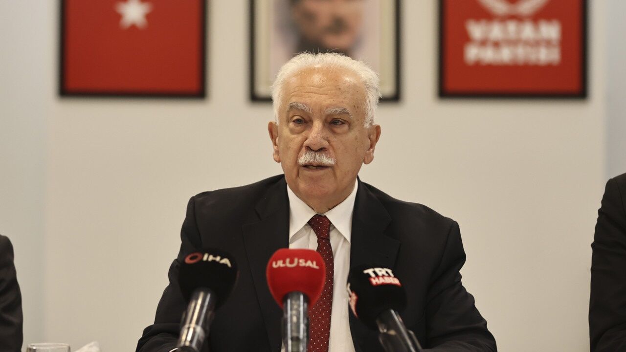 S-400’ler konusunda en sert eleştiri ondan geldi! İktidar ortağı da denebilir...  “AK Parti bu politikalarla FETÖ’leşiyor NATO’laşmak FETÖ’leşmektir”