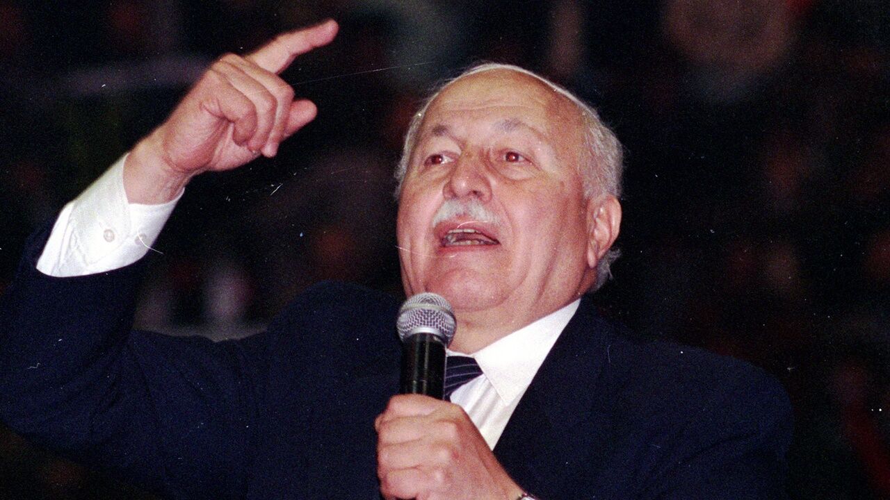 Bize inanmadılar, sonunda silahı millete çevirdiler! Erbakan Hoca’nın yıllar önceki FETÖ uyarısı yeniden gündemde