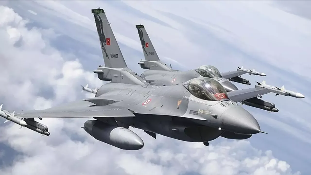 Havada kaçırılma sinyali alarmı! F-16'lar acil havalandı