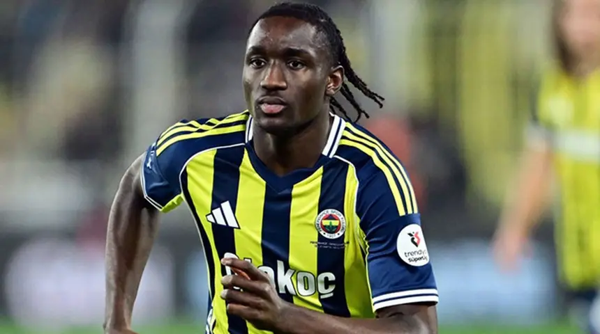 Fenerbahçe'de Sürpriz Ayrılık! Genç Yıldıza Alman Kancası (6)