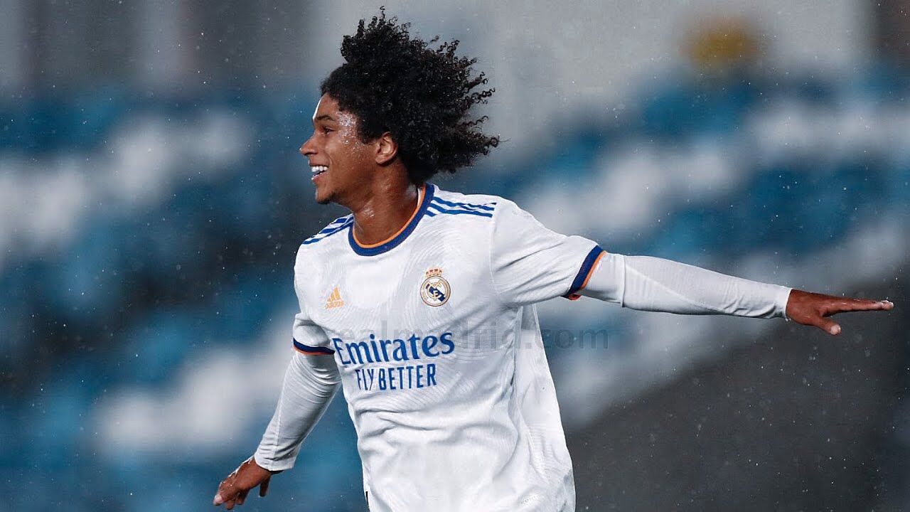 Fenerbahçe'nin Rakibi Çıldırdı Real Madrid'in Eski Yıldızını Transfer Etti (3)-1
