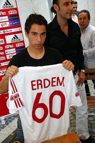 Galatasaray'a 16 Yıl Sonra Geri Döndü! (1)-2