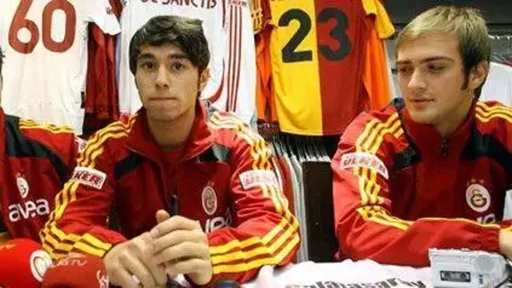 Galatasaray'a 16 Yıl Sonra Geri Döndü! (5)
