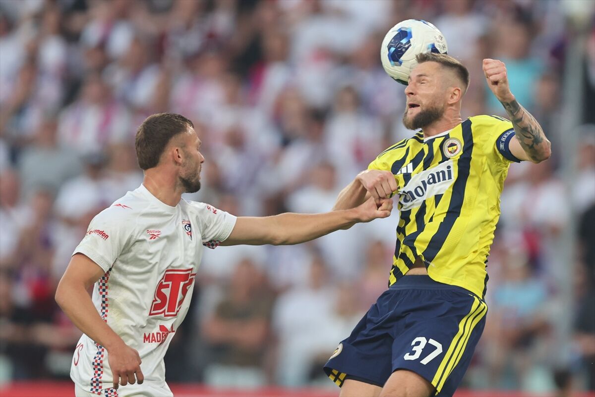 Gornik Zabrze Fenerbahçe Canlı Anlatım (12)