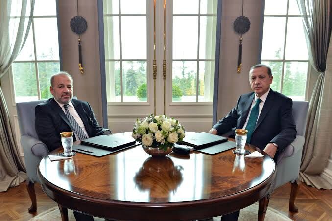 Erdoğan'ın eski danışmanından Meclis'teki pakete tepki!