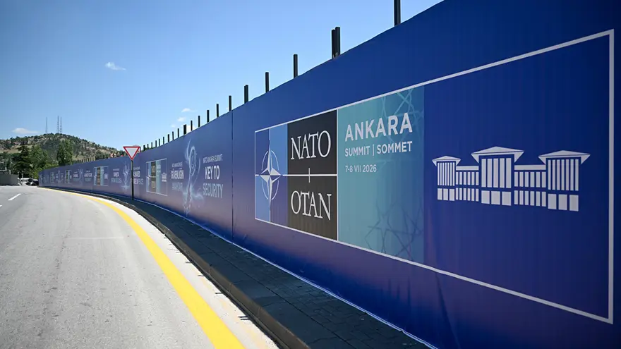 N A T O Ankara 749285