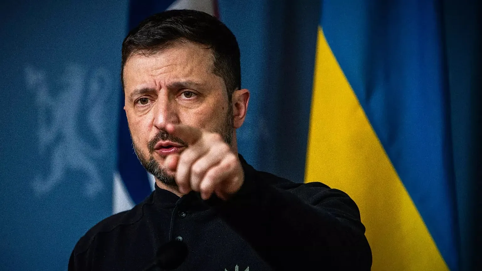Savaş Batağındaki Ukrayna'da Siyasi Deprem Zelensky'den Hükümet Ve Orduda 'Sil Baştan' Kararı!B