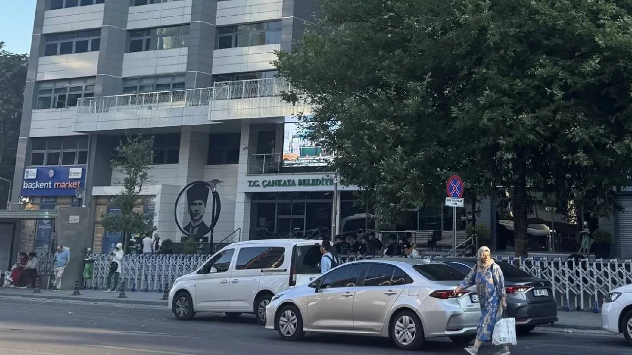 Ankara'da operasyon! Çankaya Belediyesi'ne Polis baskını