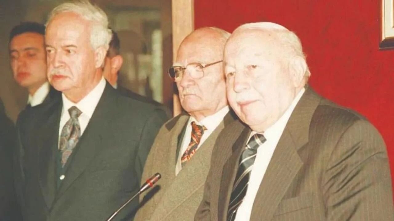 O kritik karar herkesten nasıl gizlendi? Yakın çalışma arkadaşları da dahil... Karardan ev halkı bile haberdar olmayacaktı! “Neler çektik neler, soğuk terler döktük!”
