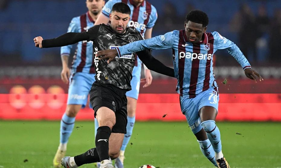 Trabzonspor'da Sürpriz Veda! Olaigbe İsviçre Yolcusu (1)