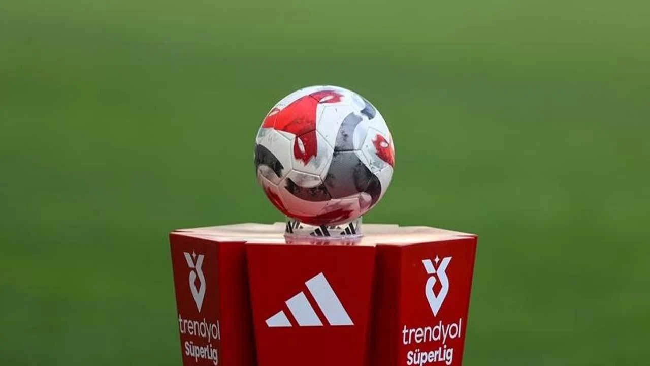 Türk futbolunda beklenen karar açıklandı: Yabancı kuralı değişti mi?