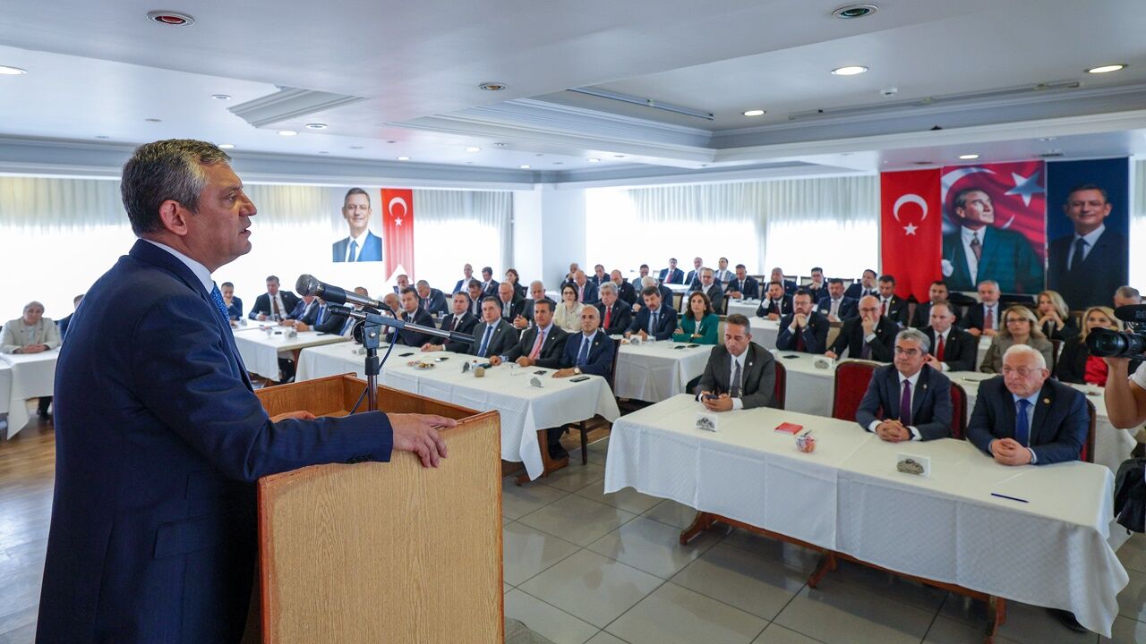 Yeni Parti'de Yüksek Disiplin Kurulu Ve Parti Meclisi Üyeleri Belirlendi