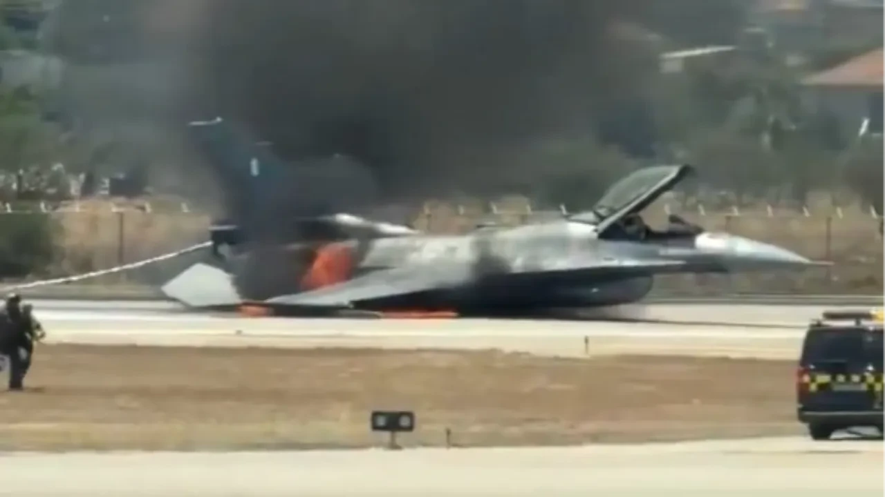 Yunanistan'da savaş uçağı dehşeti! F-16 alevlere teslim oldu