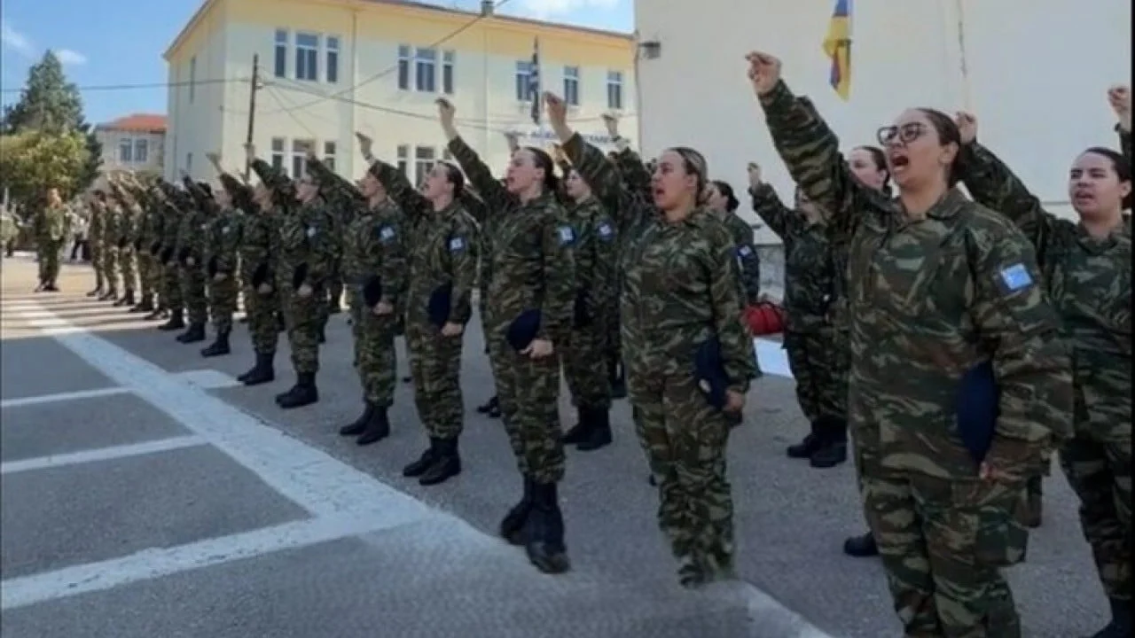 Yunan Tarihinde Bir Ilk Yaşandı… Gönüllü Kadınlar Yemin Etti… Sizi Yakından Ilgilendiriyor… İşte Nedeni