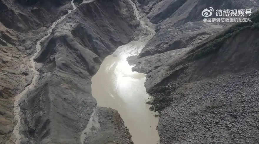A F P 20260828 C6 P H4 D A V1 High Res China Nepal Weather Flood Mudlslide 727227
