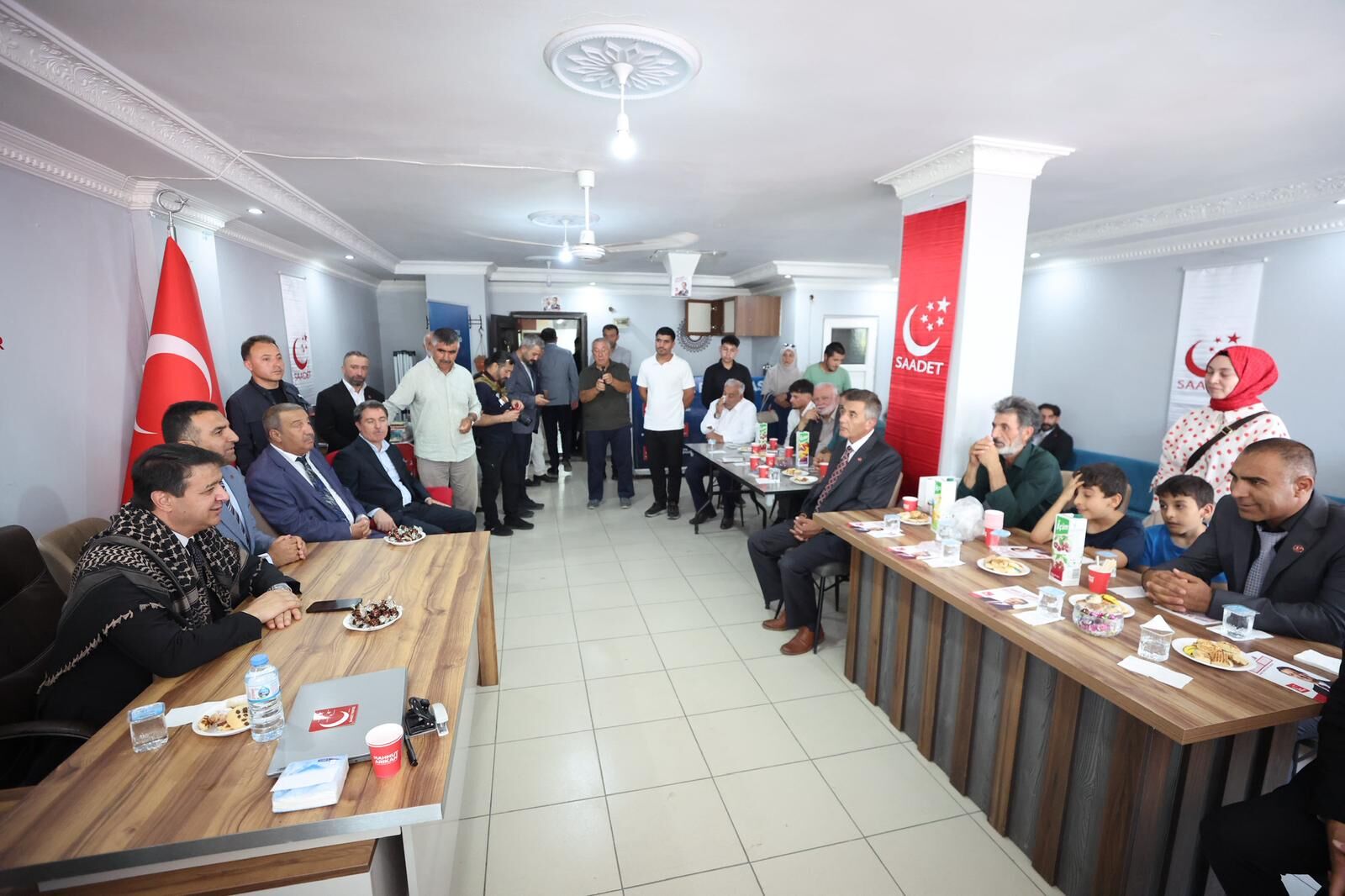 Arıkan'ın Doğu Anadolu Programı Kars Ve Iğdır Ile Devam Etti Adalette Çifte Standarda, Tarımda Ithalata Izin Vermeyeceğiz (3)