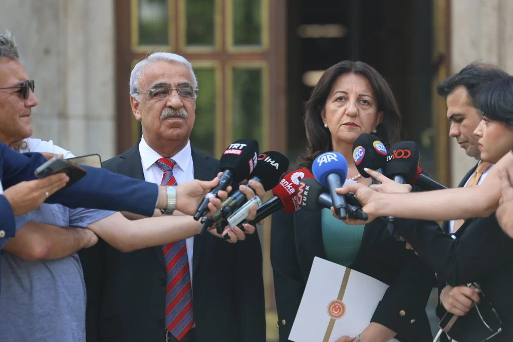 Dem Parti Imrali Heyeti Den Erdogan Gorusmesi Oncesi Aciklama Aihm Ve Aym Kararlari Bir An Once Uygulanmali-1