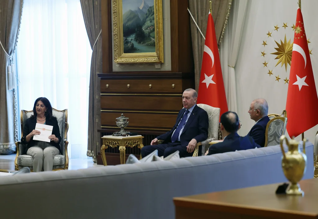 Erdogan Ile Dem Parti Imrali Heyeti Gorusmesi Basladi-1