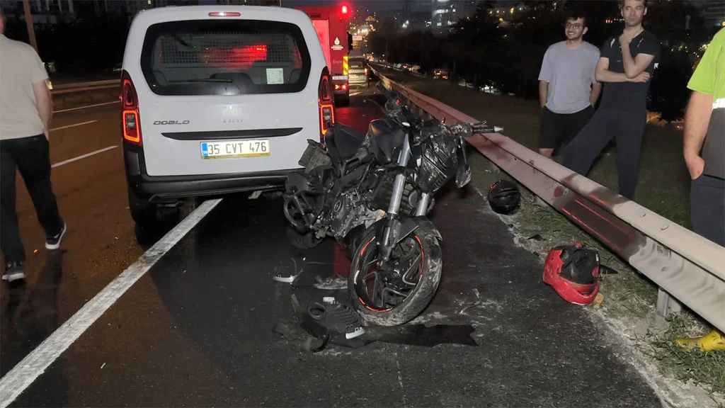 Esenyurt Ta 11 Aracli Zincirleme Kaza 2 Si Agir 6 Yarali 4