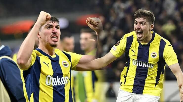 Galatasaray'ın Eski Yıldızı Yuvaya Dönüyor Fenerbahçe'de De Oynamıştı (1)