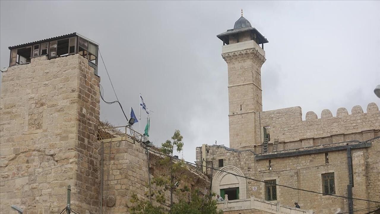 İşgalci İsrail Harem I İbrahim'i Kapattı, Hamas, Ümmeti Kıyama Çağırdı Kınamayı Bırakın, Harekete Geçin!S