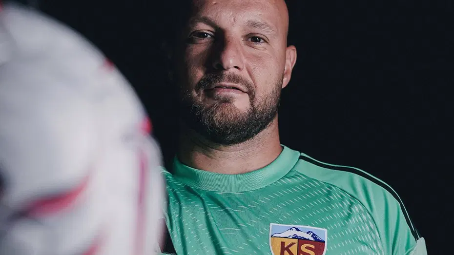 Kayserispor'dan Transfer Şovu 15 Futbolcu Birden Açıklandı (2)
