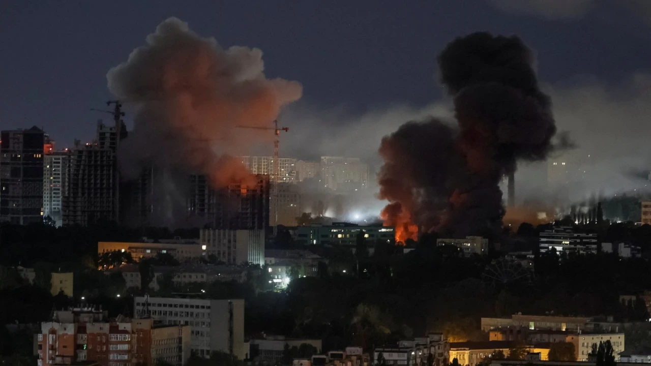 Kiev'de Kanlı Gece! Rus Füzeleri Sivilleri Uykusunda Vurdu 9 Ölü, 28 Yaralı!Q