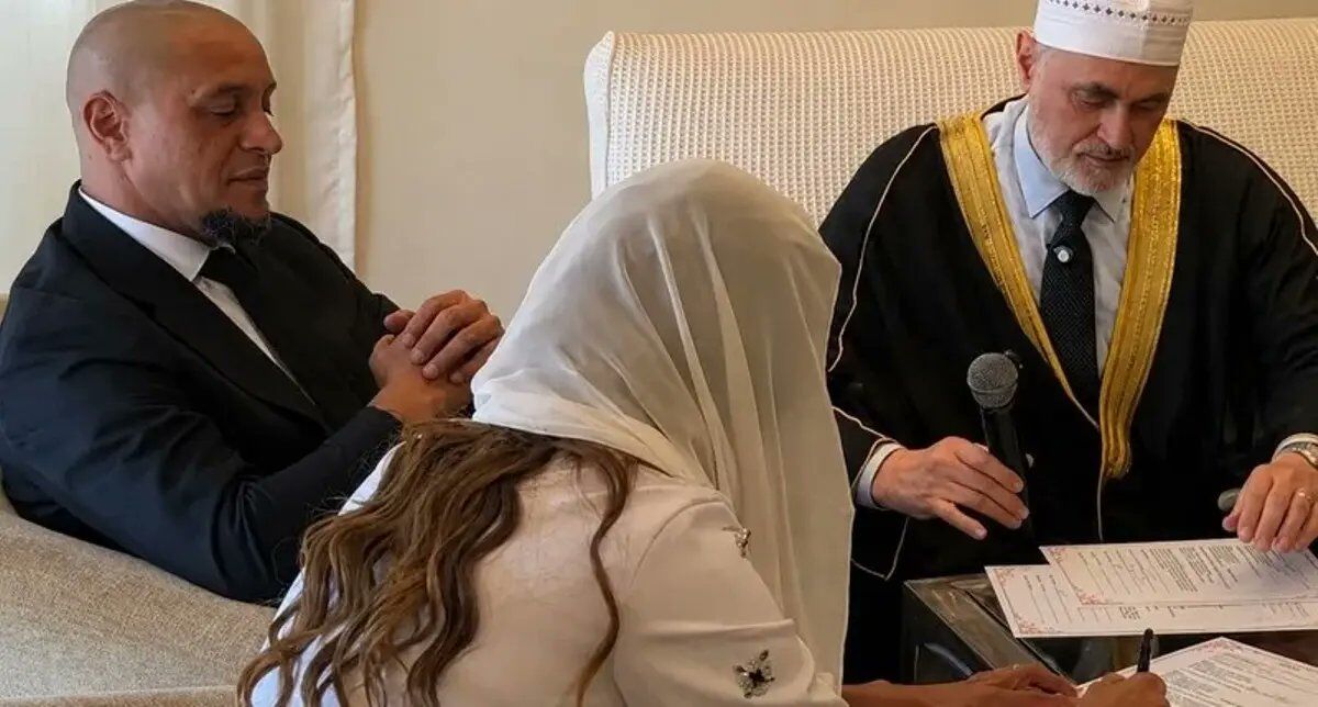 Milletvekili Ali Şahin Duyurdu Roberto Carlos Müslüman Oldu!V